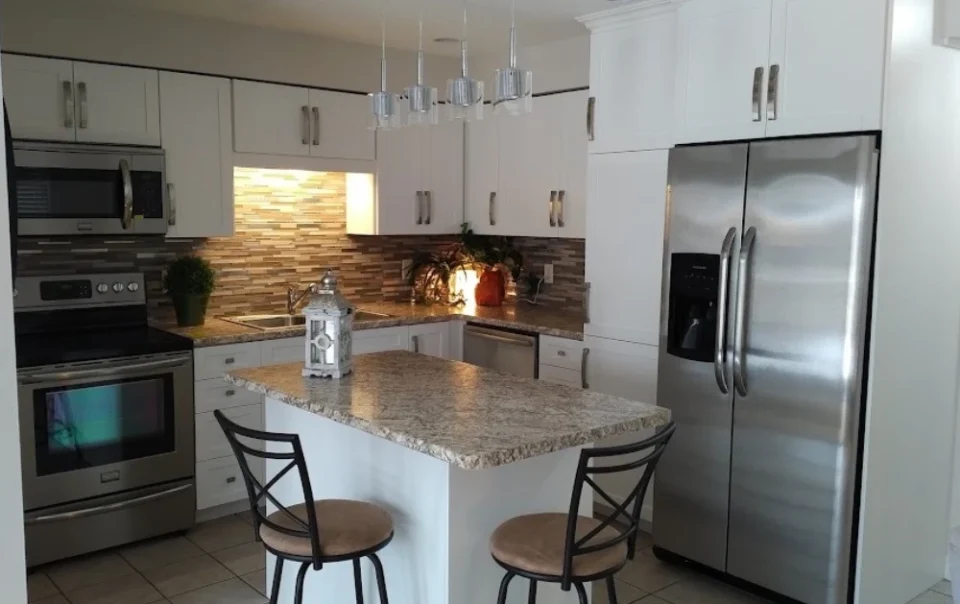 How long does a kitchen renovation take, and what determines it